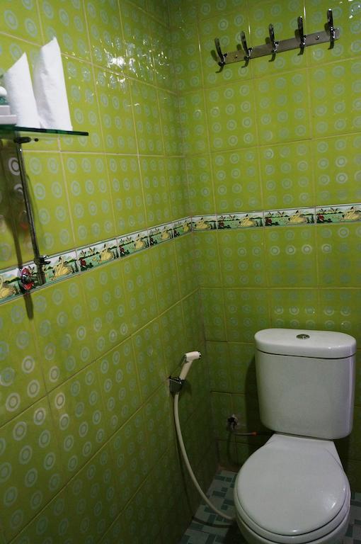 Edotel Minangkabau Padang  Exteriör bild