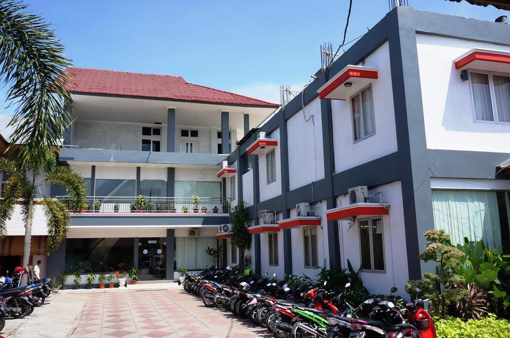 Edotel Minangkabau Padang  Exteriör bild
